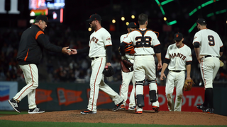 World-Class Doofus Hunter Strickland Out For Two Months After Punching A Wall<em></em>
